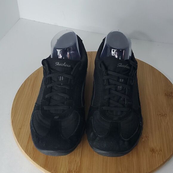 Skechers Women's Just Relax Black Leather Casual Shoes Sneakers Size 9.5 - Picture 2 of 11